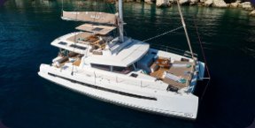 The catamaran seen from above, on the water